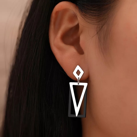 Black Rectangle Inverted Triangle Dangle Earrings - Picture 2 of 6